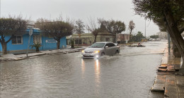 İskenderun'da sağanak etkili oluyor