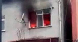 Yaşlı çifti yanan evden komşuları kurtardı