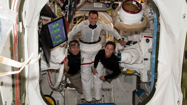 Astronotlar Dünya’ya döndü: Uzay İstasyonu’nun 4 mürettebatını taşıyan kapsül iniş yaptı – Son Dakika Teknoloji Haberleri