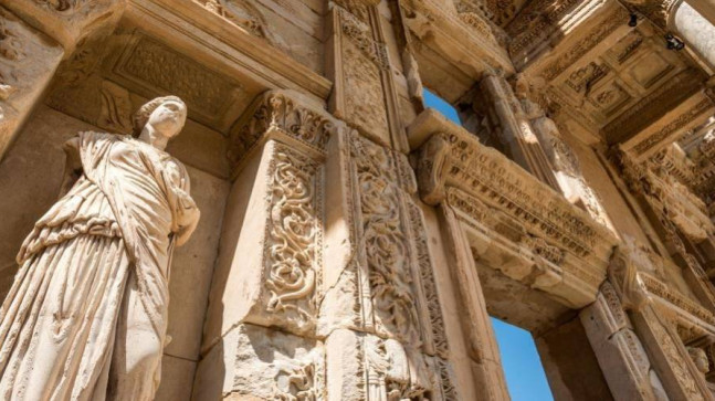 İzmir müzeleri 3 milyon kişiyi ağırladı