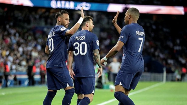 Ligue 1’de lider PSG, Nantes’ı 4 golle geçti