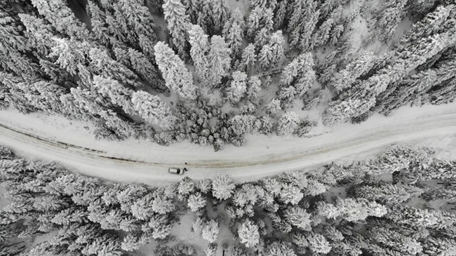 Ballıdağ’ın karlı zirvesi dronla görüntülendi