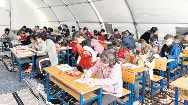Bölgedeki 166 bin 238 öğrencinin nakli yapıldı