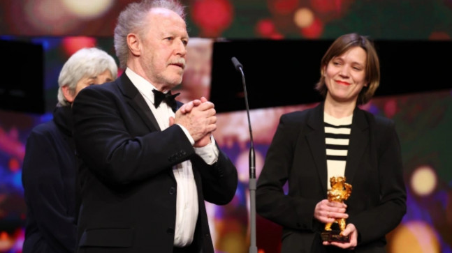 Berlin Film Festivali’nde Altın Ayı’nın sahibi Fransız belgesel filmi “Sur L’Adamant” oldu