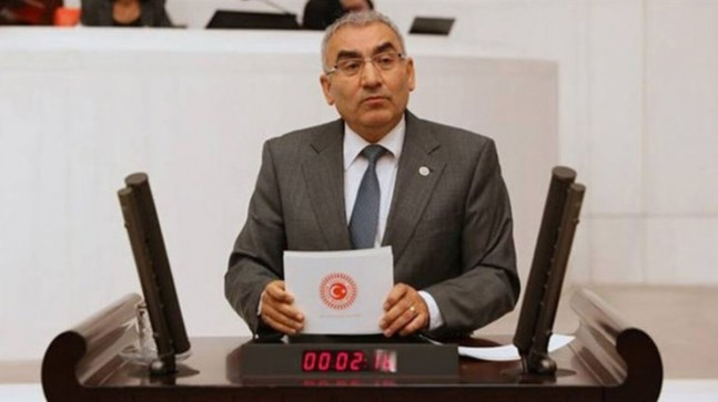 İYİ Partili Ayhan Altıntaş, istifa ettiği partisine geri döndü