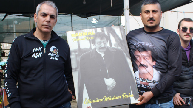 Müslüm Gürses ölüm yıl dönümünde anıldı