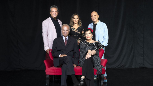 Tiyatro Ak’la Kara'dan oyuncak bağışı