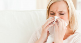 Grip olan annelere 7 emzirme kuralı