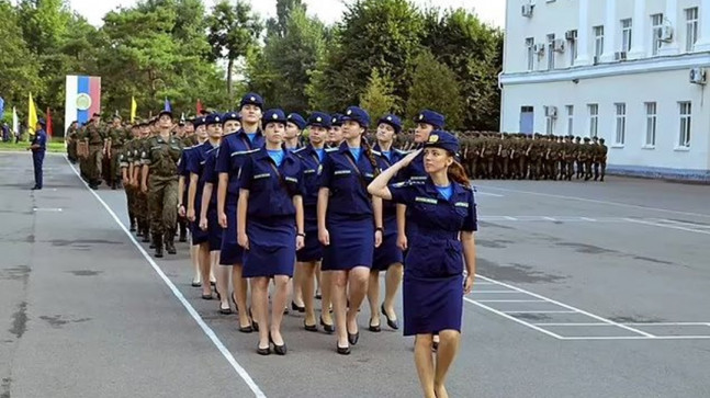 Putin’in ‘Ölüm Melekleri’: Yeni mezun kadın pilotlar Rus hava kuvvetlerine katıldı