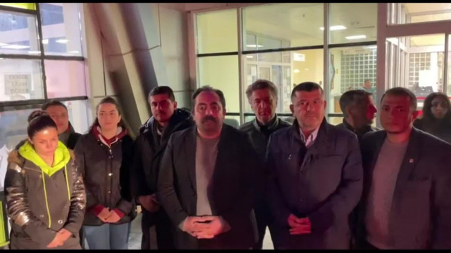 Depremzedelere destek vermek için bölgeye giden CHP’li başkana yumruklu saldırı