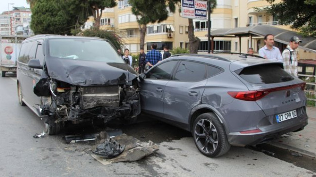Alanya’da kahreden kaza! 3 depremzede hayatını kaybetti: Sürücü gözaltına alındı