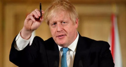 Boris Johnson, babası Stanley’i şövalyeliğe aday göstermiş