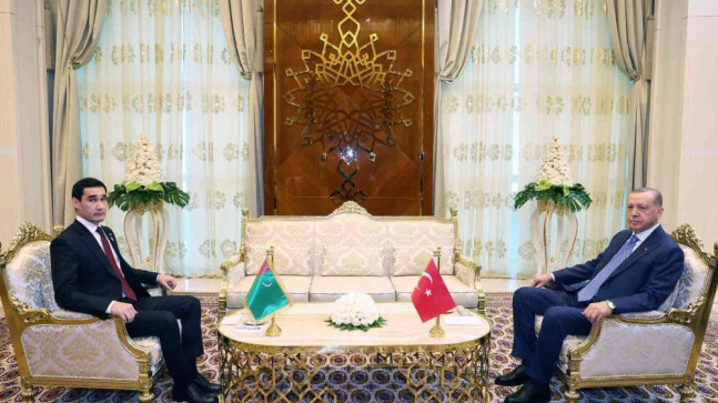 Cumhurbaşkanı Erdoğan, Türkmenistan Devlet Başkanı Berdimuhamedov ile görüştü