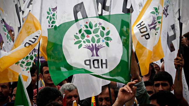 HDP seçimlere tek parti çatısı altında ve tek listede girme kararı aldı