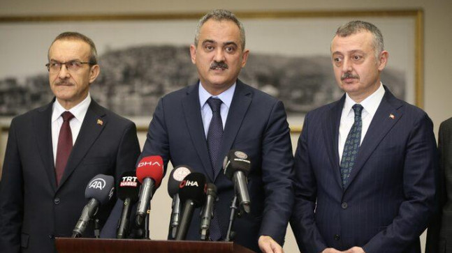 Milli Eğitim Bakanı Özer, Kocaeli Eğitim Değerlendirme Toplantısı’na katıldı: