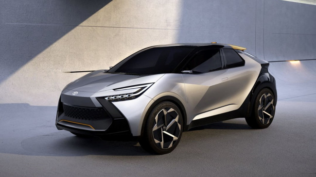 Toyota’nın şarj edilebilir hibrit otomobili Sakarya’da üretilecek