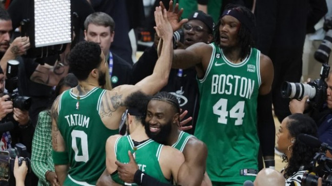 Celtics seriyi son maça taşıdı!