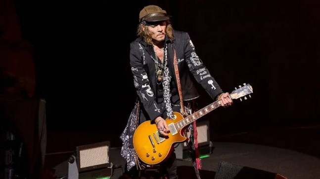 Johnny Depp ABD’de ertelediği üç konserin ardından İstanbul’a geliyor