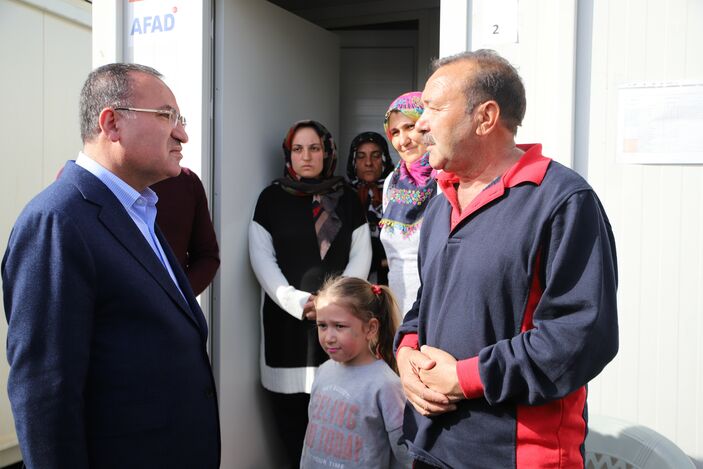 Bekir Bozdağ, Gaziantep'te incelemelerde bulundu