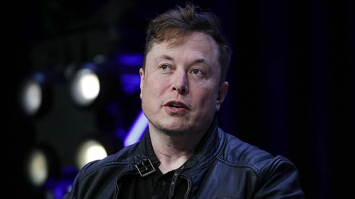Elon Musk çalışanından özür diledi!