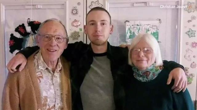 81 yaşındaki sürücünün mucize kurtuluşu! Kar suyu içerek hayatta kalmış