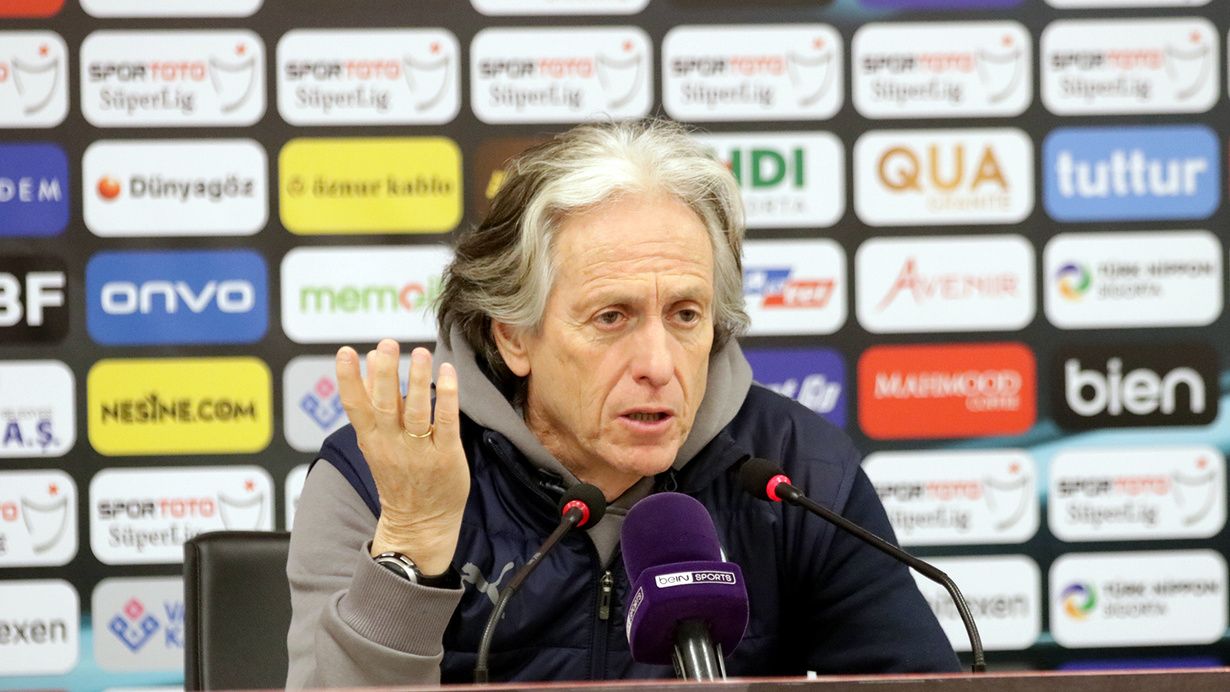 Jorge Jesus: "Bizim için en önemlisi lig şampiyonluğu"